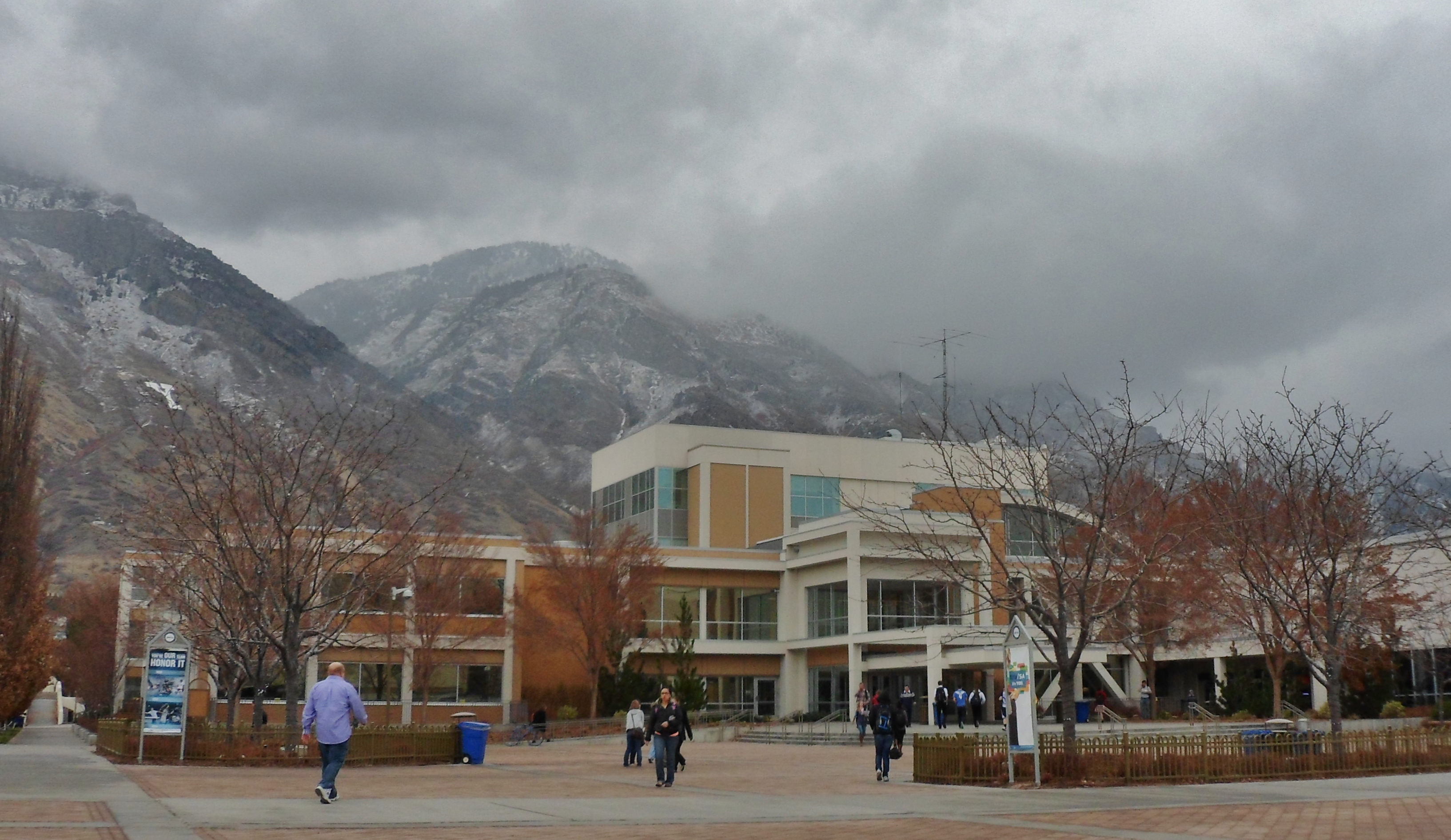 byu_ernest_l-_wilkinson_student_center_building